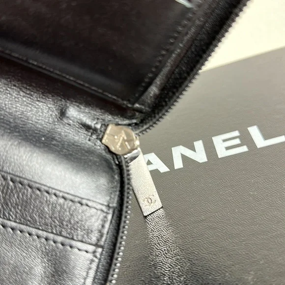 Chanel caviar long zip wallet - Picture 10 of 13